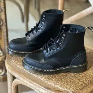 Dr. Doc Martens Black Lace Up Boots, Women's 8